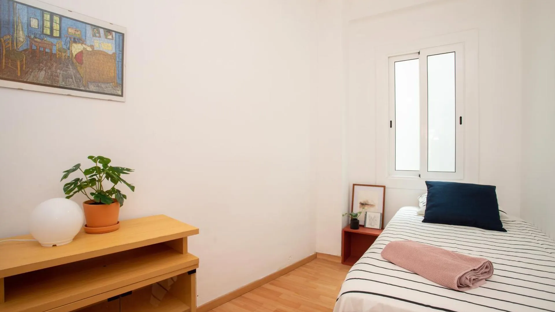 Bright Apartments Center Eixample Barcelona 0*,  Spain